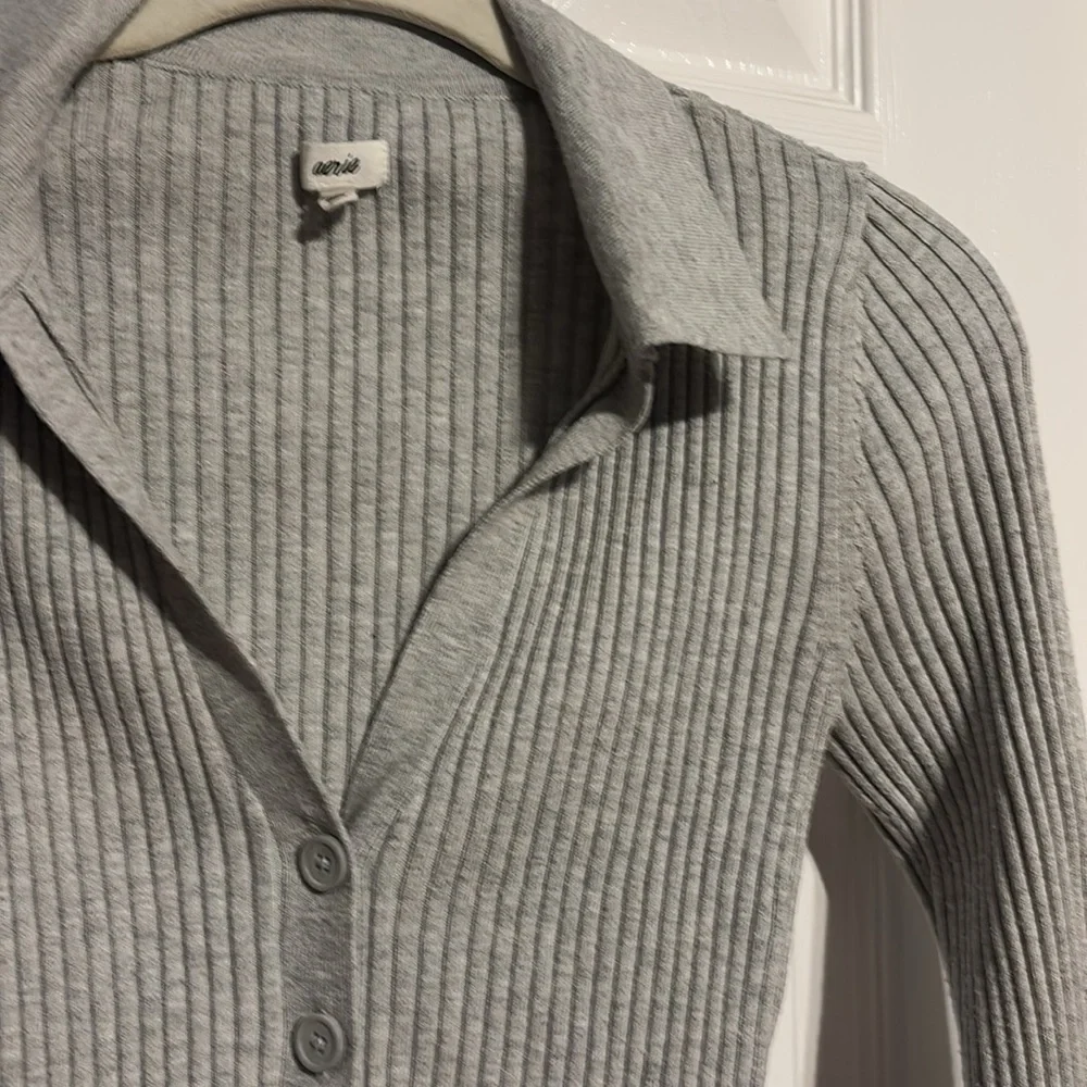 Aerie long sleeve ribbed v neck button down collared shirt in gray size XS NWOT - Picture 4 of 7